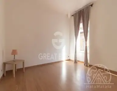 Buy in Italy for 330000€