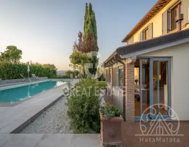 Buy in Italy for 1400000€