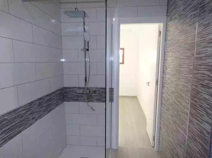 Flat 1m² in Spain, Williamartin. Priced at 95000€ rent photo-11