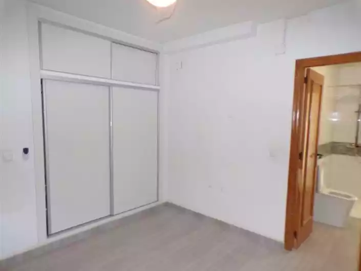 Flat 1m² in Spain, Williamartin. Priced at 95000€ rent photo-4