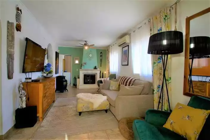 House 1m² in USA, Washington. Priced at 370000€ rent photo-6