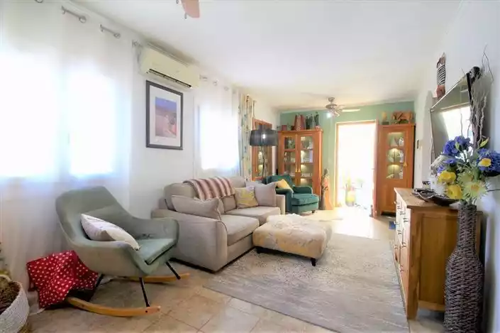 House 1m² in USA, Washington. Priced at 370000€ rent photo-7