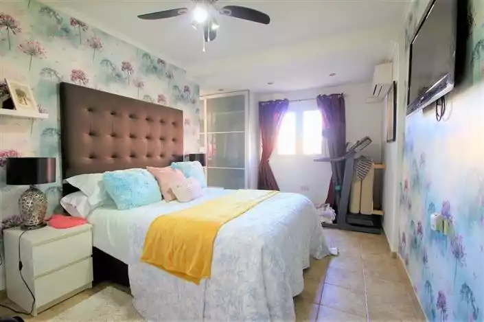 House 1m² in USA, Washington. Priced at 370000€ rent photo-9