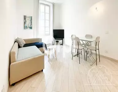 Купить flat в France 383472£