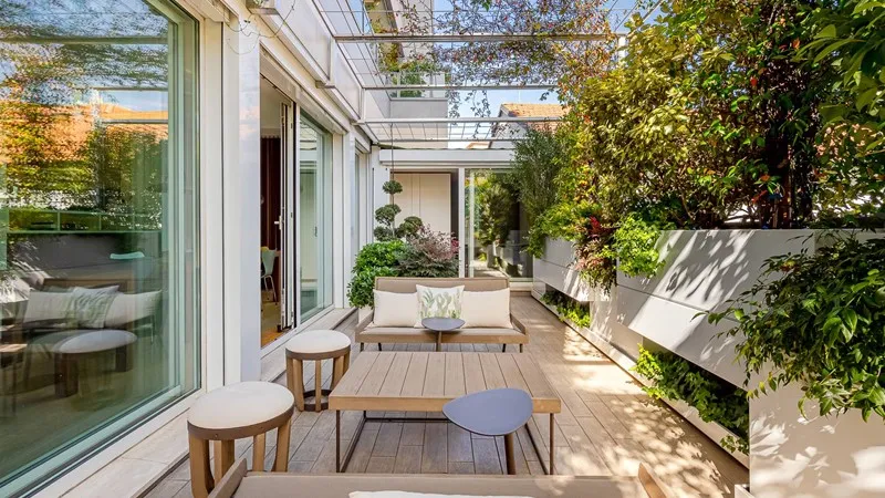 Flat 292.92m² in Italy, Milan. Priced at 2443415£ rent photo-3