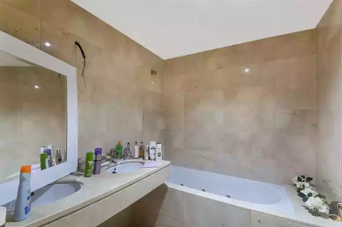House 90m² in Italy, Lanzo d'Intelvi. Priced at 242000€ rent photo-11