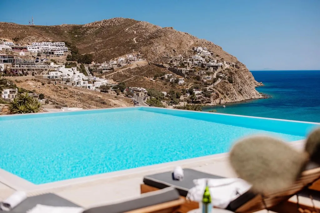 Villa 560m² in Greece, Mykonos. Priced at 8500000€ rent photo-2