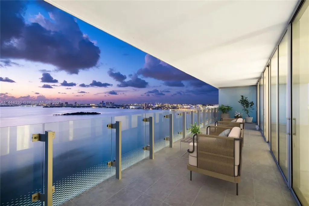 Квартира 361м² в США, Майами. Стоимостью 9399300€ аренда фото-16