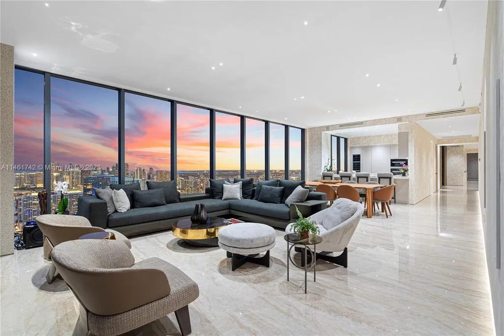 Flat 177m² in USA, Miami. Priced at 2593900€ rent photo-18