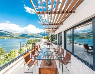 Buy in Montenegro for 5950000€