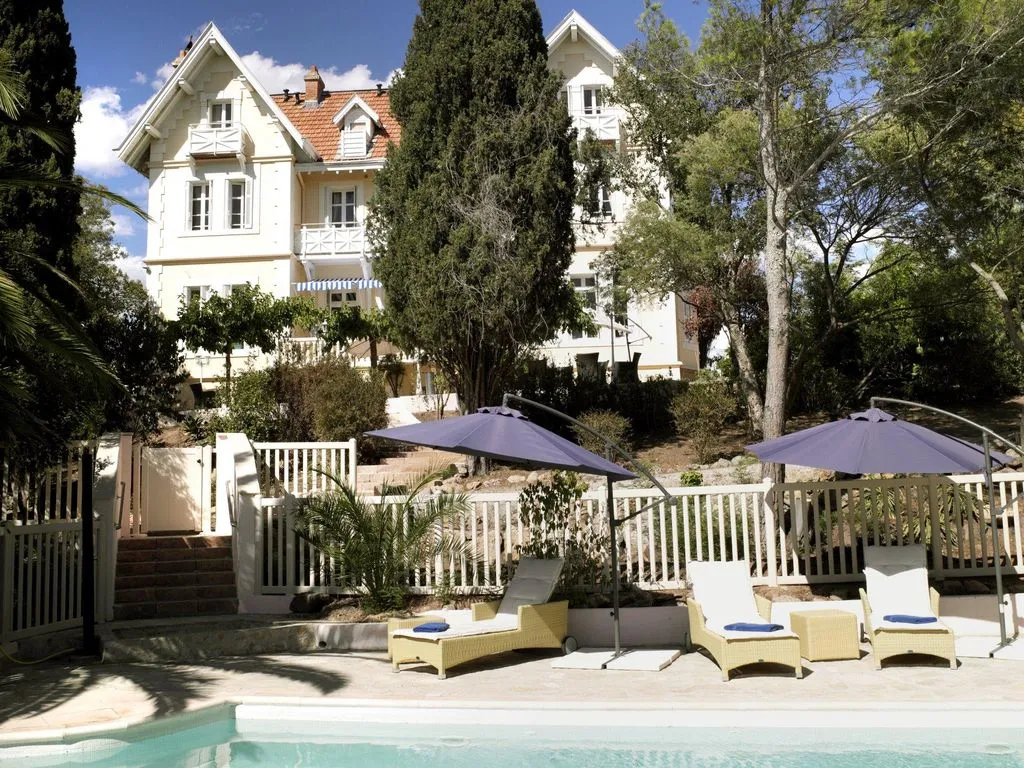 Villa 449m² in Italy, Vallebona. Priced at 3150000€ rent photo-2