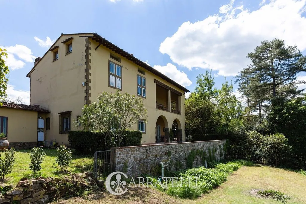 Villa 500m² in Italy, Florence. Priced at 2950000€ rent photo-5