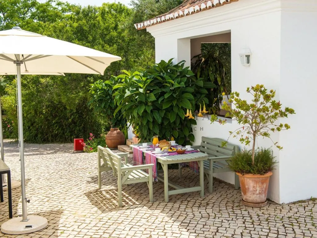 House 610m² in Portugal, Tavira. Priced at 3490000€ rent photo-4
