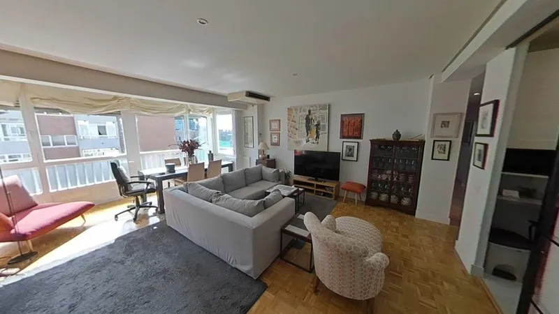 Flat 207m² in Portugal, Lisbon. Priced at 793430£ rent photo-3