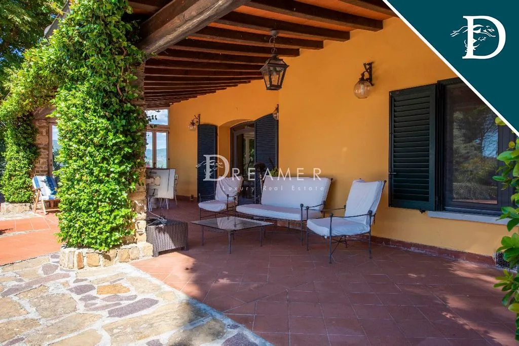 Villa 700m² in Italy, Bagno-a-ripoli. Priced at 3200000€ rent photo-3