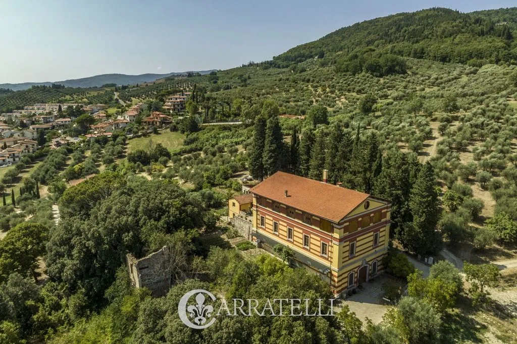 Flat 3200m² in Italy, Pontassieve. Priced at 7850000€ rent photo-4
