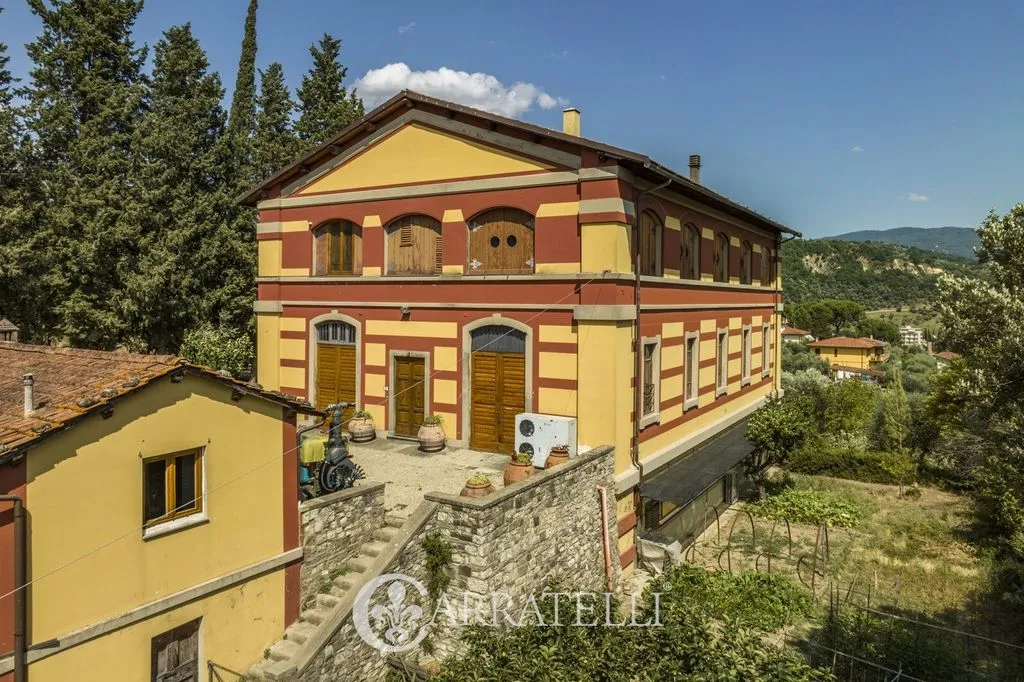 Flat 3200m² in Italy, Pontassieve. Priced at 7850000€ rent photo-6