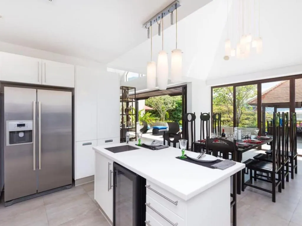 Villa 710m² in Thailand, Patong. Priced at 1340000€ rent photo-4