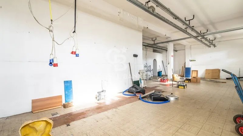 Shop 190m² in Italy, Rome. Priced at 169769£ rent photo-6