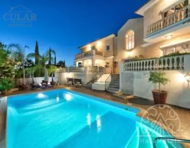 Арендовать villa в Cyprus 12000€