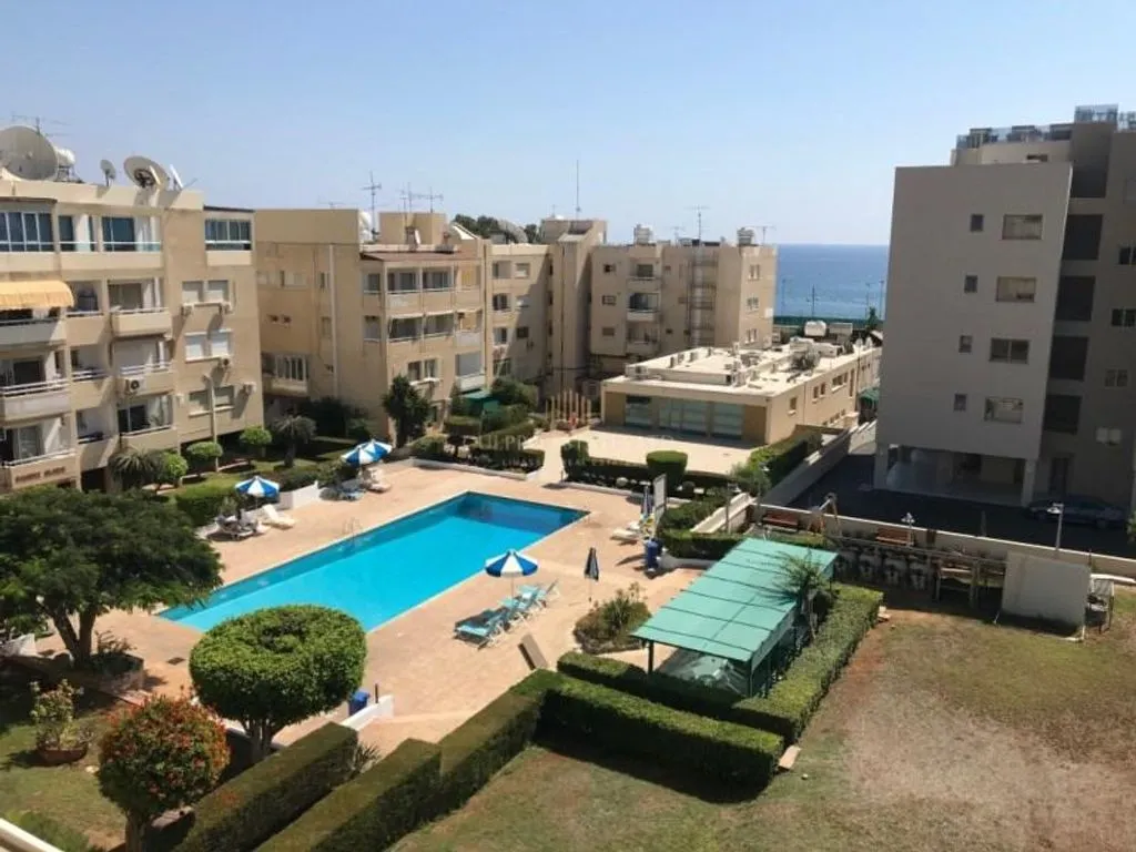 Flat 197m² in Cyprus, Limassol. Priced at 5000€ rent photo-2