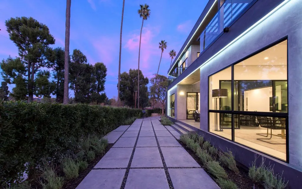 Дом 520м² в США, Лос-Анджелес. Стоимостью 26520€ аренда фото-1
