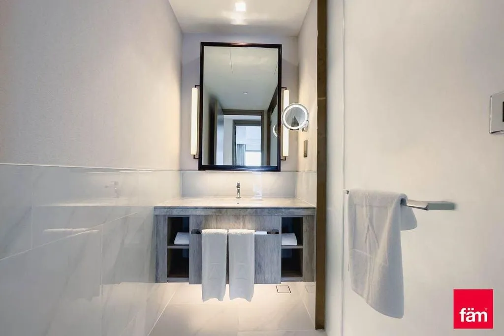 Flat 132m² in UAE, Dubai. Priced at 77560€ rent photo-4