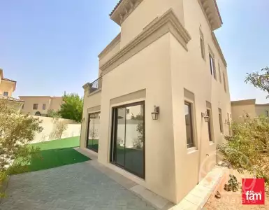 Арендовать villa в Uae 89190€