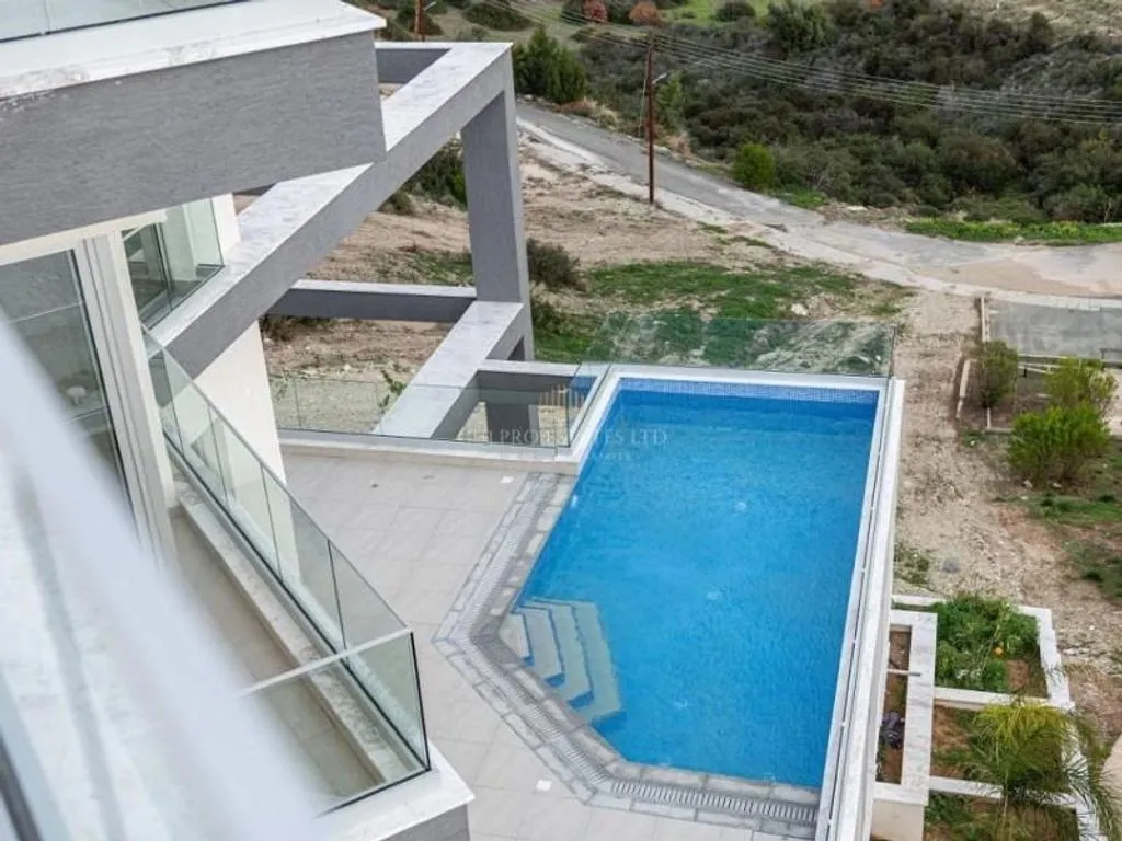 Вилла 648м² в Кипре, Лимасол. Стоимостью 10000€ аренда фото-16