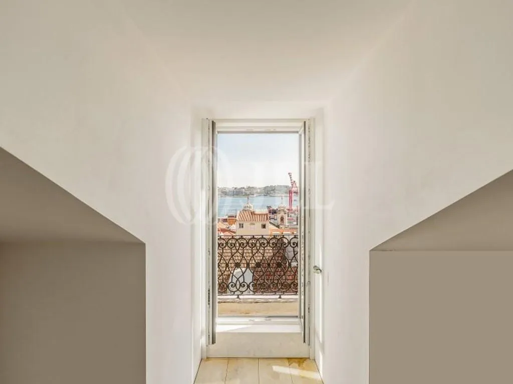 Квартира 260м² в Португалии, Лиссабон. Стоимостью 9400€ аренда фото-8