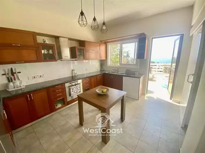 Villa 150m² in Cyprus, Tala. Priced at 530000€ rent photo-10