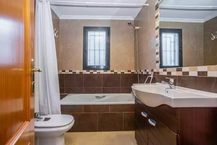 Townhouse 1m² in USA, Washington. Priced at 169900€ rent photo-14