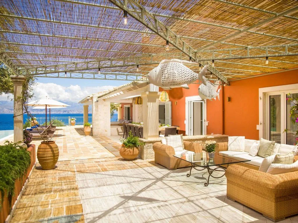 Villa 600m² in Greece, corfu. Priced at 45410€ rent photo-1