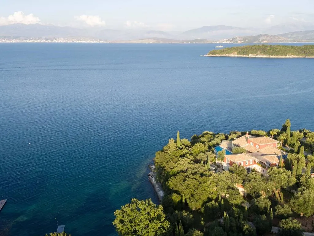 Villa 600m² in Greece, corfu. Priced at 45410€ rent photo-6