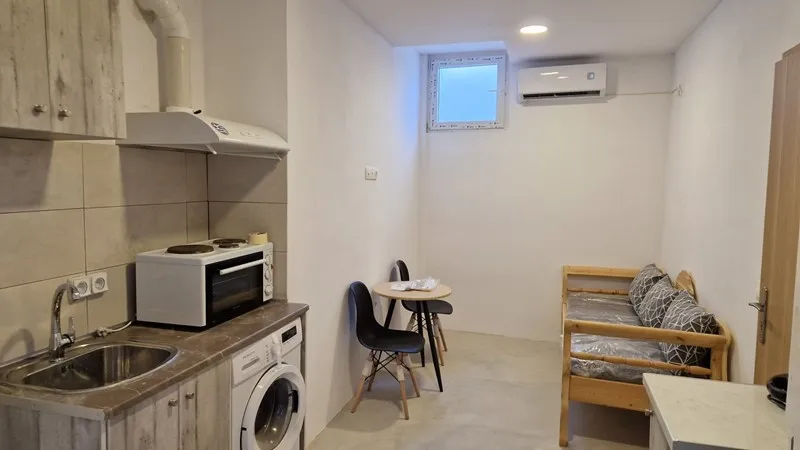 Flat 25m² in Greece, Santorini. Priced at 697£ rent photo-4
