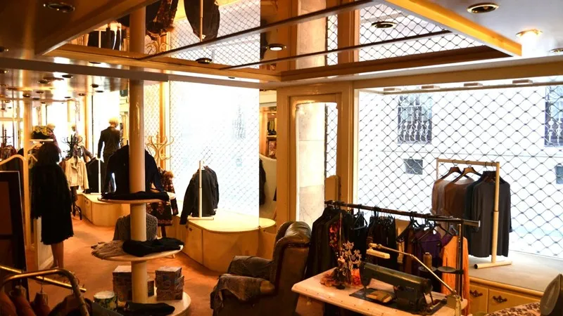 House 277m² in Italy, Cadeliano Viconago. Priced at 776214£ rent photo-5