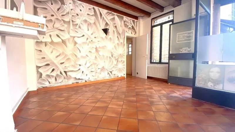 Office 50m² in Italy, Bergamo. Priced at 60710£ rent photo-4