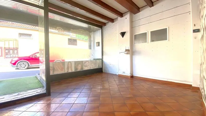 Office 50m² in Italy, Bergamo. Priced at 60710£ rent photo-5