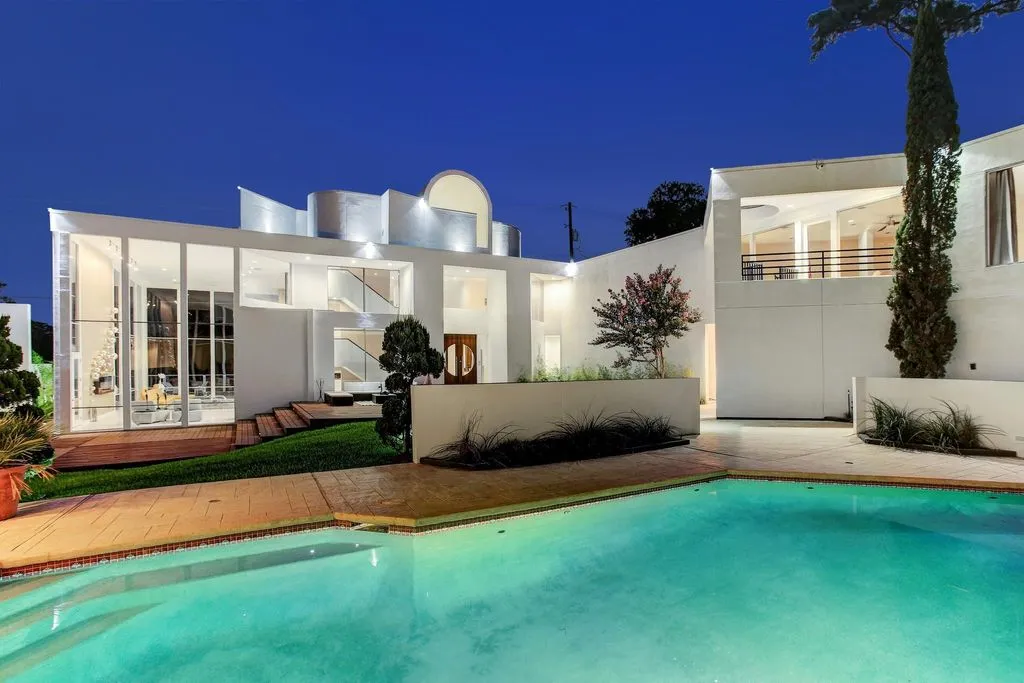House 860m² in USA, Houston. Priced at 3219400€ rent photo-6