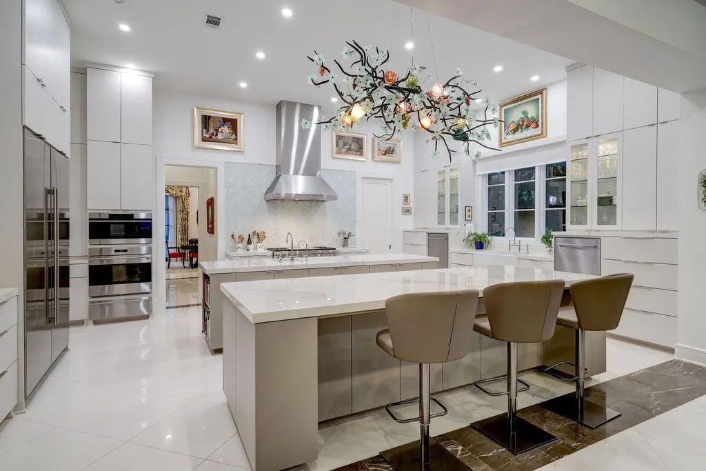 House 896m² in USA, Houston. Priced at 4214900€ rent photo-2