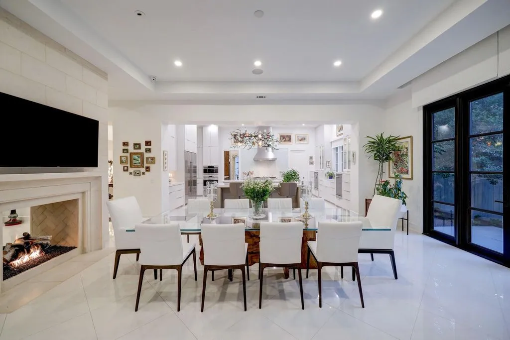House 896m² in USA, Houston. Priced at 4214900€ rent photo-5