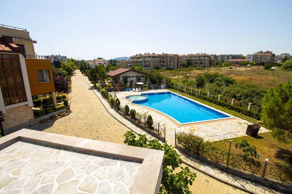 Townhouse 480m² in Bulgaria, Chernomorets. Priced at 895000€ rent photo-4