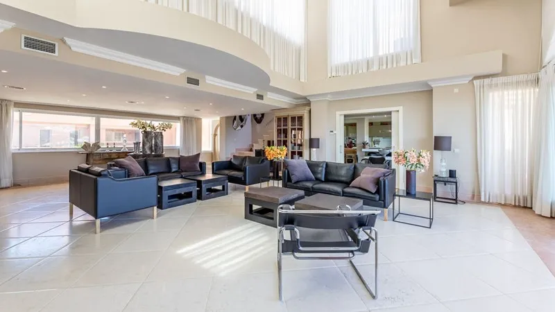House 444m² in Portugal, Oeirash. Priced at 3383452£ rent photo-5