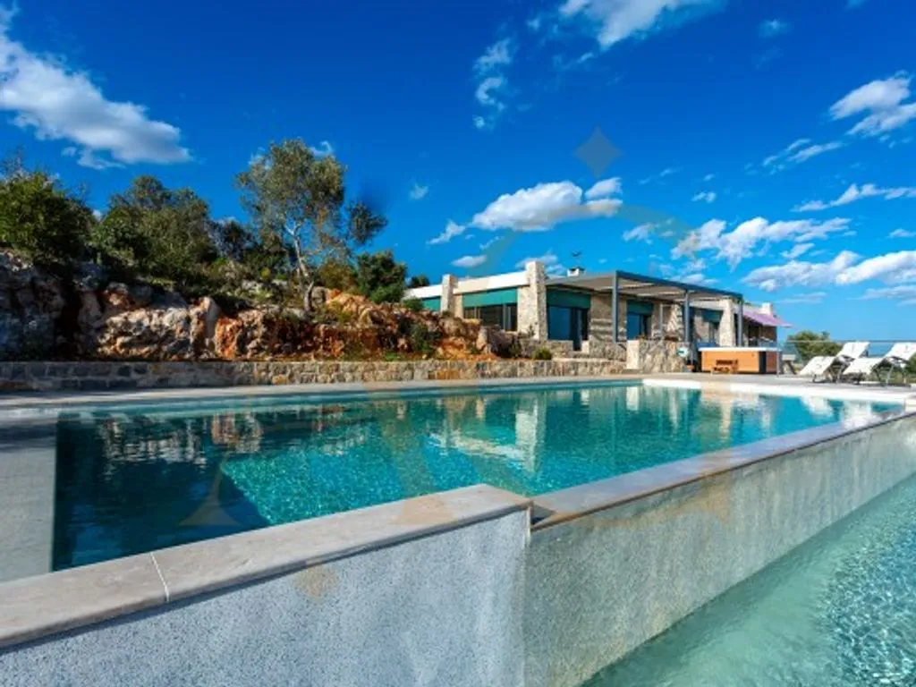 House 337m² in Portugal, Tavira. Priced at 2400000€ rent photo-5