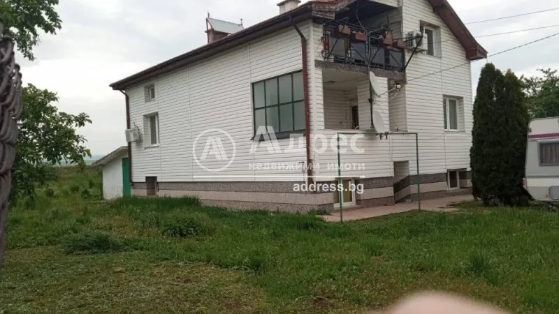 House 318m² in Bulgaria, Sofia. Priced at 199492£ rent photo-2