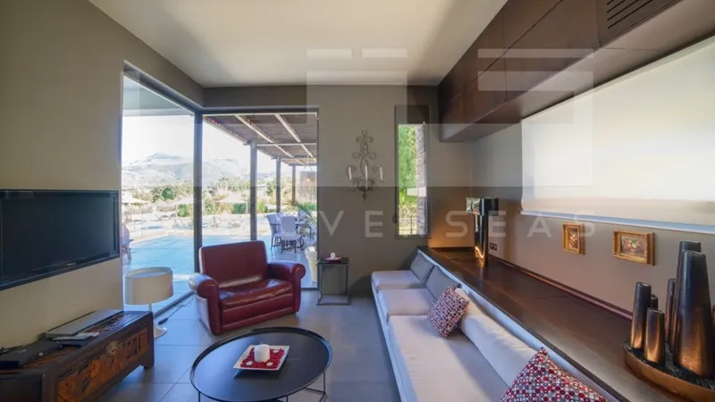 House 350m² in Greece, Rethymno. Priced at 1040830£ rent photo-4