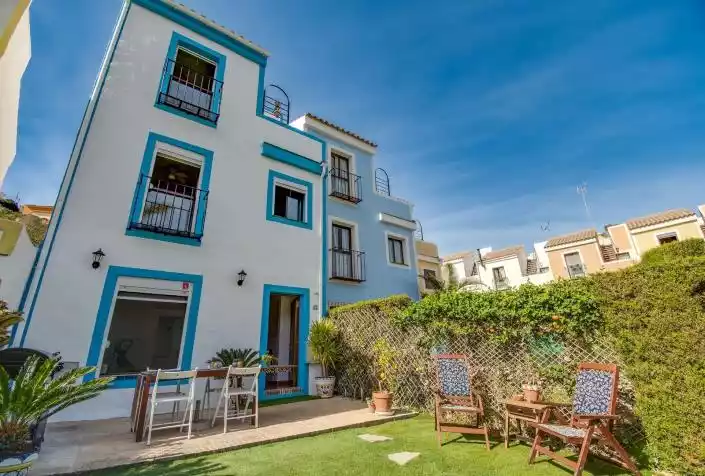Townhouse 77m² in Italy, Lanzo d'Intelvi. Priced at 220000€ rent photo-1