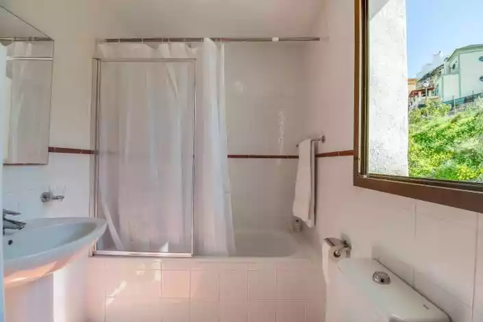 Townhouse 77m² in Italy, Lanzo d'Intelvi. Priced at 220000€ rent photo-10