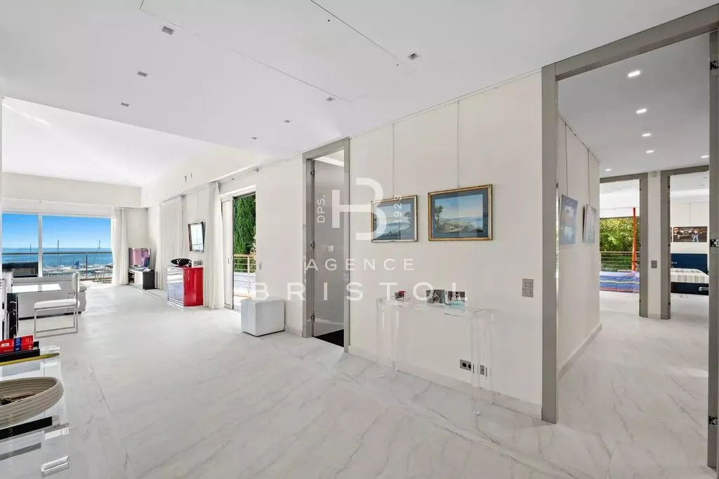 Flat 179m² in Italy, Arma di Taja. Priced at 4700000€ rent photo-6