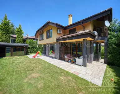 Buy in Bulgaria for 1150000€